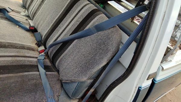 1991 Chevy Silverado 1500 Driver Left Front Seat Belt Retractor Shoulder Blue — photo 1
