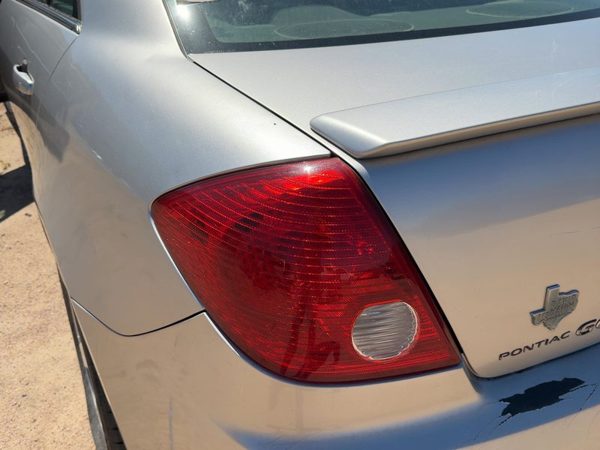 2005-2010 Pontiac G6 Driver Left Tail Light Brake Lamp Oem Rear 15242809 — photo 4