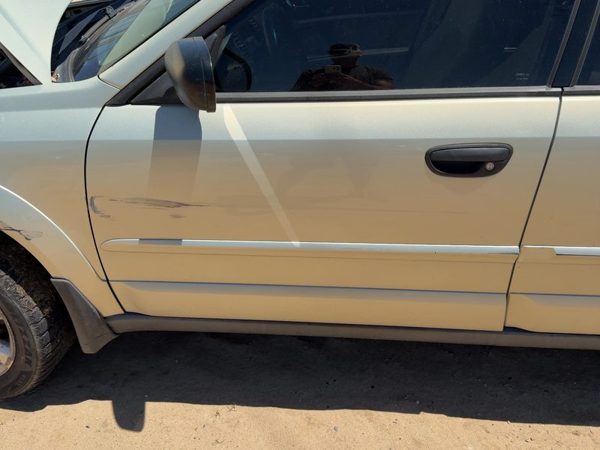 2006 Subaru Legacy Front Door LH Gold 9J — photo 4