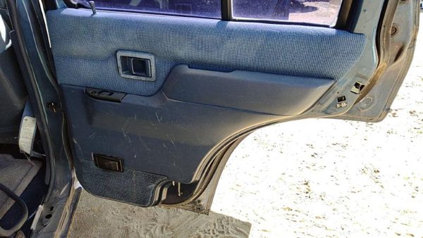 93-95 Nissan Pathfinder Passenger Right Rear Inside Door Trim Panel Back Blue — photo 1