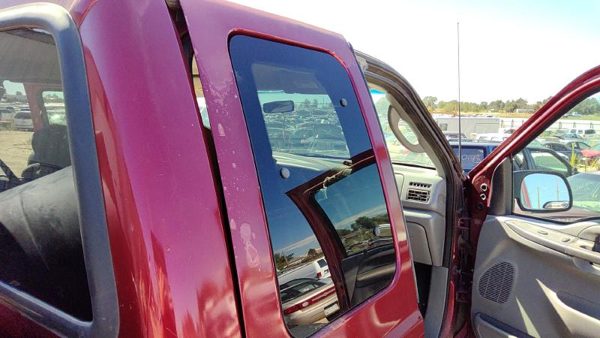 2003 Ford F250 Sd Pickup Rear Door RH Maroon — photo 2