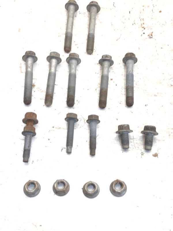 10-15 Ford Van E350 Set Of Bolts For Transmission Factory Hardware 5.4L 4R75e — photo 1
