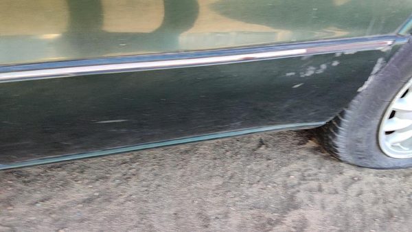 96-99 Olds 88 Driver Left Rear Moulding From Door Oem Back Trim Strip Green — photo 5