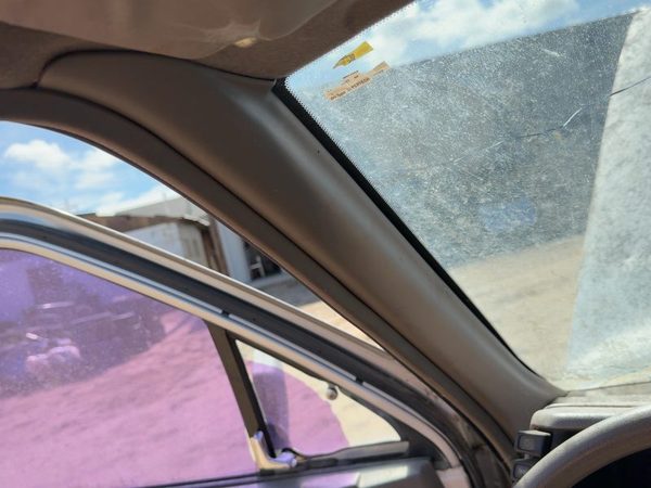 1988-1995 Isuzu Pup Driver Left A Pillar Trim Windshield Post Panel Oem Gray — photo 3
