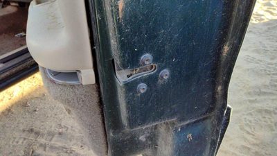 91-99 Olds 88 Passenger Right Front Door Latch With Rods/Cables Oem