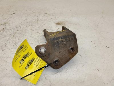 1987 Wrangl Misc. Engine Part LH 87 Wrangler Yj Driver Left Motor Mount Bracket