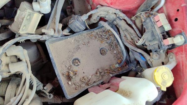 94-97 Ford Aspire Complete Battery Box Mount Tray With Hold Down Oem 1.3L — photo 2
