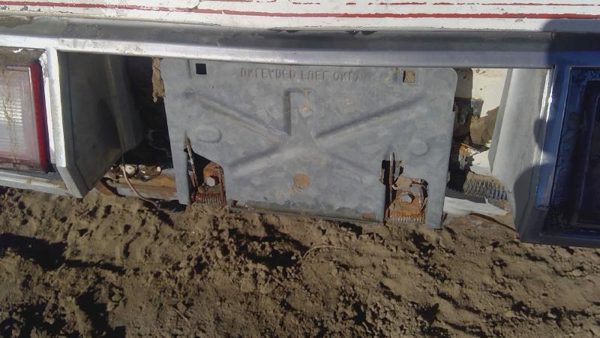 78-87 Buick Regal Fuel Tank Door With Hinge Gas Lid Oem Filler — photo 3