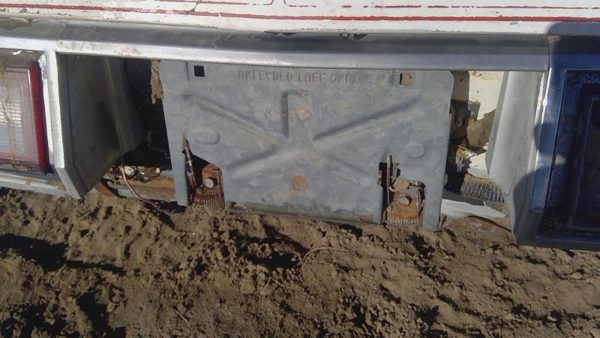 78-87 Buick Regal Fuel Tank Door With Hinge Gas Lid Oem Filler — photo 4