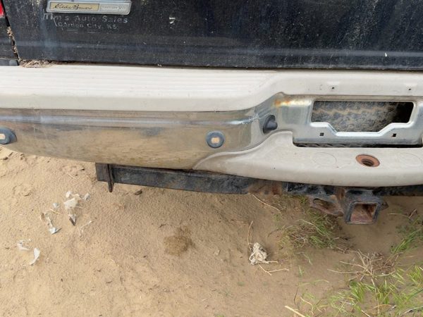 1997-2002 Ford Expedition Chrome Rear Bumper With Mount Brackets Oem Black — photo 3