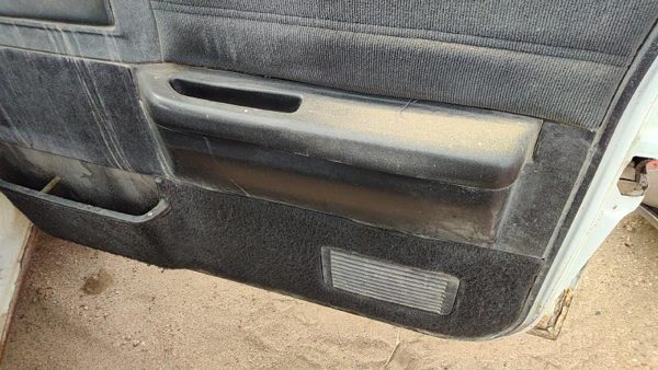 86-94 Chevy S10 Blazer Passenger Right Front Door Trim Panel With Switches Black — photo 8