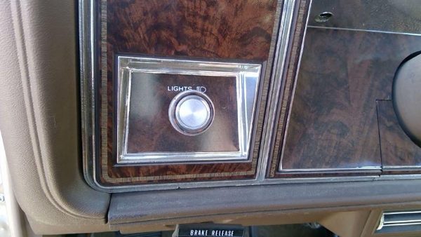 1985 Oldsmobile Delta 88 Misc. Electrical Switch — photo 1