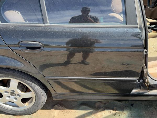 2001 BMW 530i Rear Door RH Black — photo 1