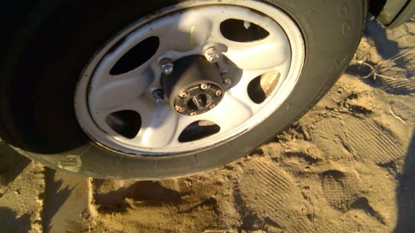 1996 Chevy Geo Tracker Front Locking Hub Assembly Oem Manual Lockout — photo 2
