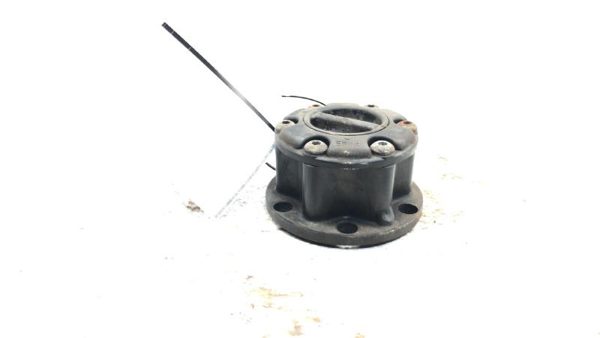 1996 Chevy Geo Tracker Front Locking Hub Assembly Oem Manual Lockout — photo 1