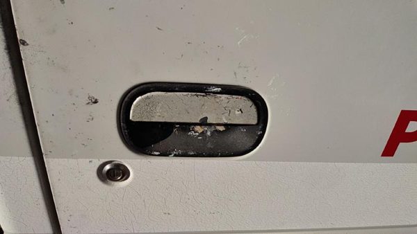 95-07 Isuzu Npr Passenger Right Front Outside Door Handle Oem — photo 3