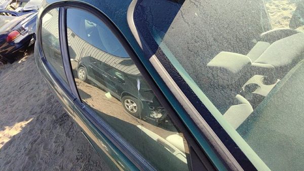 1996-2007 Ford Taurus Passenger Right Front Side Window Door Glass Oem — photo 3