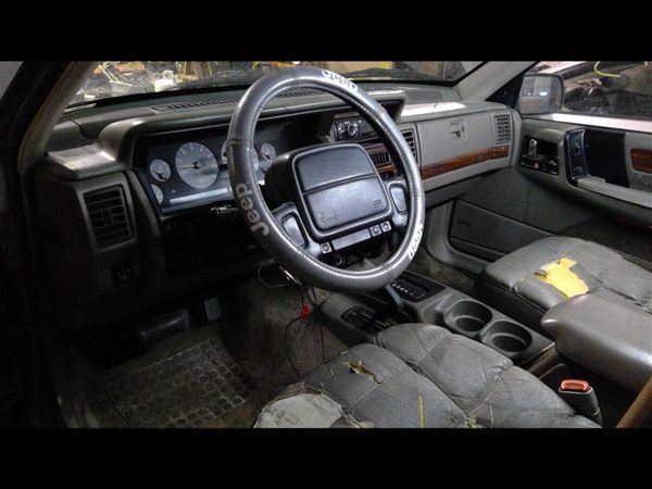 1995 Jeep Grand Cherokee — vehicle photo 4