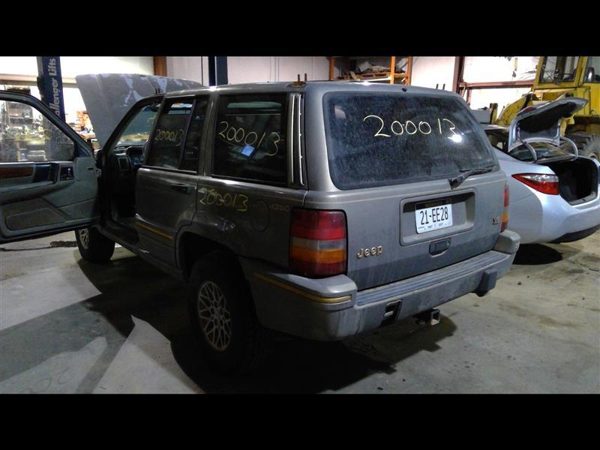 1995 Jeep Grand Cherokee — vehicle photo 6