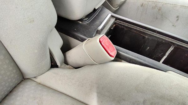 07-09 Grand Vitara Xl-7 Passenger Right Front Seat Belt Buckle Receiver Oem Gray — photo 3