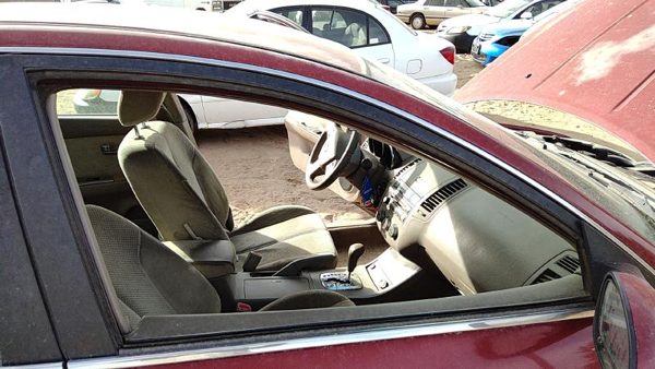 2002-2006 Nissan Altima Passenger Right Front Side Window Door Glass Oem — photo 1