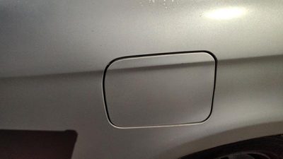 2000-2004 Subaru Legacy Fuel Tank Door With Hinge Gas Lid Filler Sedan Silver