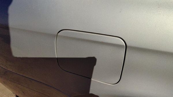 2000-2004 Subaru Legacy Fuel Tank Door With Hinge Gas Lid Filler Sedan Silver — photo 3