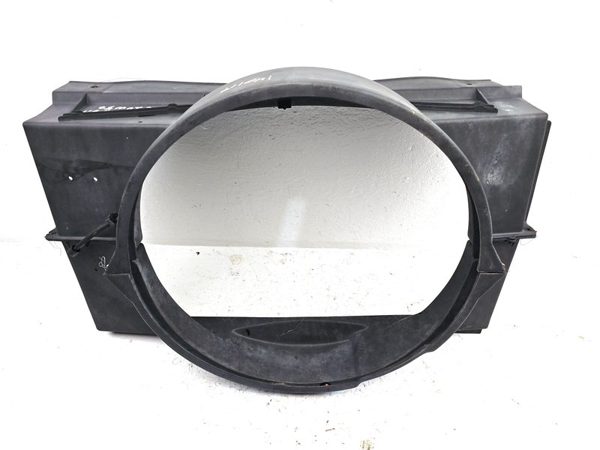 95-00 Gmc Sierra 2500 Chevy Upper And Lower Cooling Fan Shroud Oem 5.7L 15739587 — photo 2