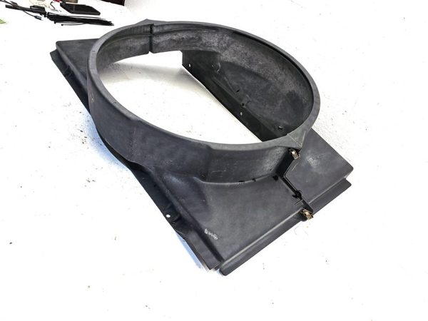95-00 Gmc Sierra 2500 Chevy Upper And Lower Cooling Fan Shroud Oem 5.7L 15739587 — photo 7