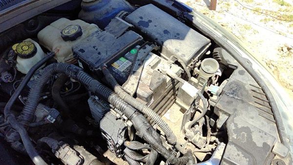 2013 Chevrolet Cruze Battery Tray 1.4L 13346248 — photo 3