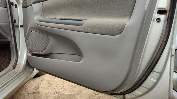 05-06 Toyota Camry Passenger Right Front Door Trim Panel With Switches 95 Stone — photo 6
