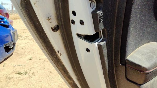 2013-2020 Ford Fusion Driver Left Rear Door Latch With Rods/Cables Oem Back — photo 3