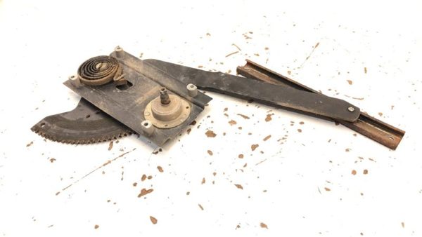 1979-1989 International Driver Left Window Regulator S Series S1600-S2600 — photo 3