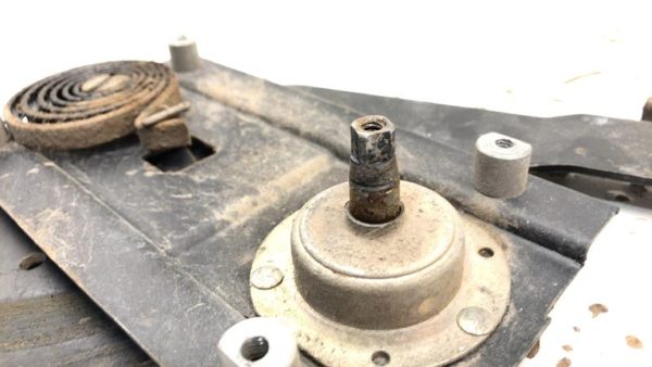 1979-1989 International Driver Left Window Regulator S Series S1600-S2600 — photo 4
