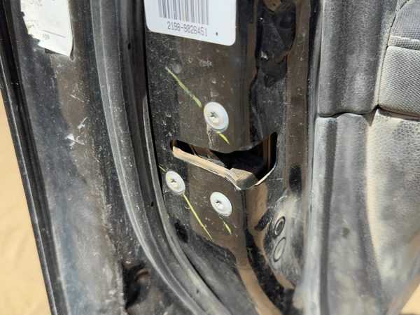 2014 Nissan Sentra Front Door Latch LH — photo 1