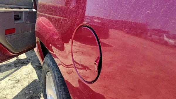 1991-2001 Ford Explorer Fuel Tank Door With Hinge Gas Lid Oem Filler Red — photo 4