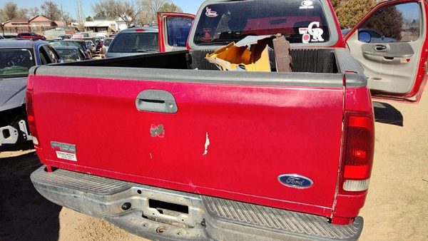 2003 Ford F-150 Trunk/decklid/hatch/tailgate Red E4 — photo 2