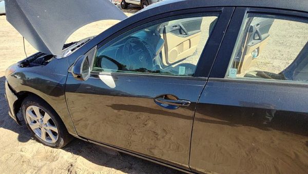 2010 Mazda 3 Front Door LH 4DR 38R Graphite Mica — photo 1