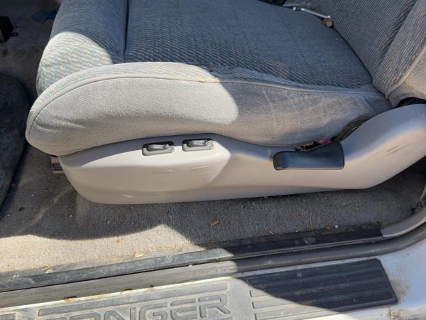 1996 Ford Ranger Seat Track LH Driver Left Side Power Switch With Trim Panel — photo 3