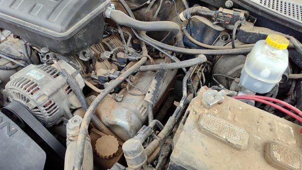 2002-2012 Jeep Liberty Driver Left Valve Cover Oem 3.7L 53021937Ac — photo 3