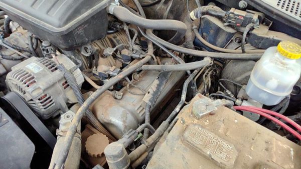 2002-2012 Jeep Liberty Driver Left Valve Cover Oem 3.7L 53021937Ac — photo 4