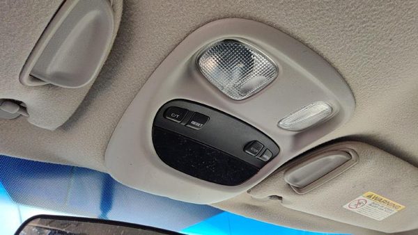 01-04 Jeep Grand Cherokee Center Overhead Console Dome Light Map Lamp Cubby Gray — photo 2