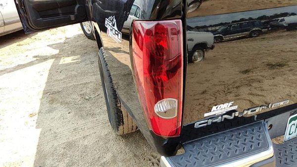 2004-2012 Gmc Canyon Driver Left Tail Light Brake Lamp Oem Rear 20825943 — photo 1