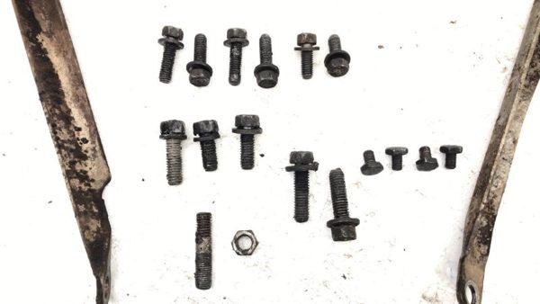 84-93 Dodge Ram W250 Bellhousing Bolts And Dust Sheild Auto Trans Oem — photo 4