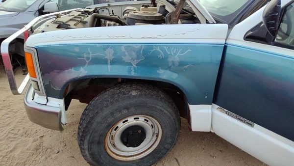 1988-1999 Chevy Silverado 1500 Driver Left Front Fender Oem White 15029229 — photo 4