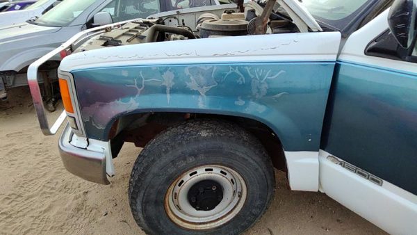 1988-1999 Chevy Silverado 1500 Driver Left Front Fender Oem White 15029229 — photo 2