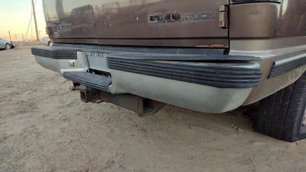 1992-1999 Chevy Suburban Rear Bumper Assembly With Brackets Oem Chrome Step — photo 2