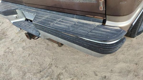 1992-1999 Chevy Suburban Rear Bumper Assembly With Brackets Oem Chrome Step — photo 5