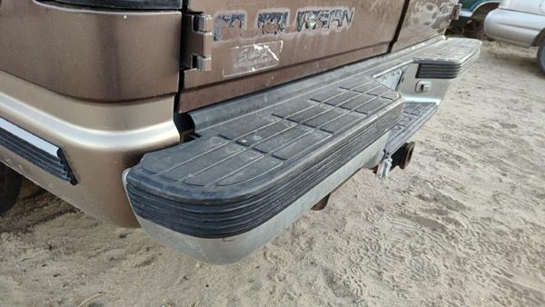 1992-1999 Chevy Suburban Rear Bumper Assembly With Brackets Oem Chrome Step — photo 6