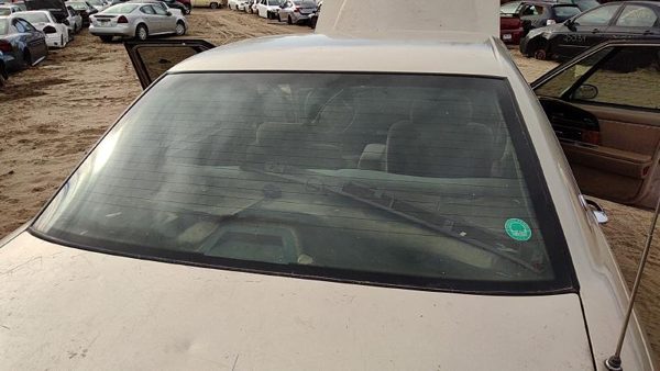 1991-1996 Buick Park Ave Back Glass Rear Window Oem 25557011 — photo 2